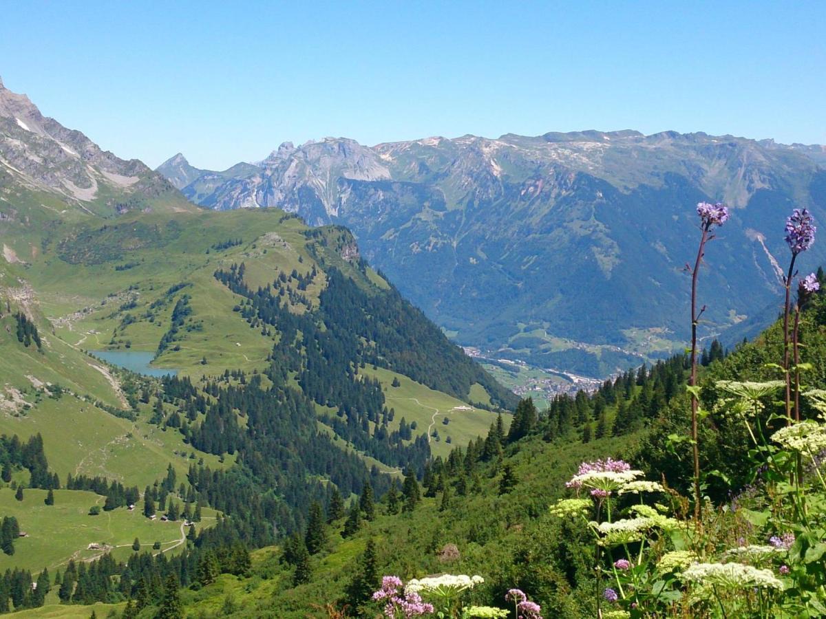 Linthal Diese Einfache Unterkunft- Bergheimat Ist Nur Fuer Backpacker- Rucksacktouristen Und Radfahrer - Huettenfeeling Im Backpackerhoues- Ganz Einfach - Ganz Unkompliziert - Ganz Relaxd 빌라 외부 사진